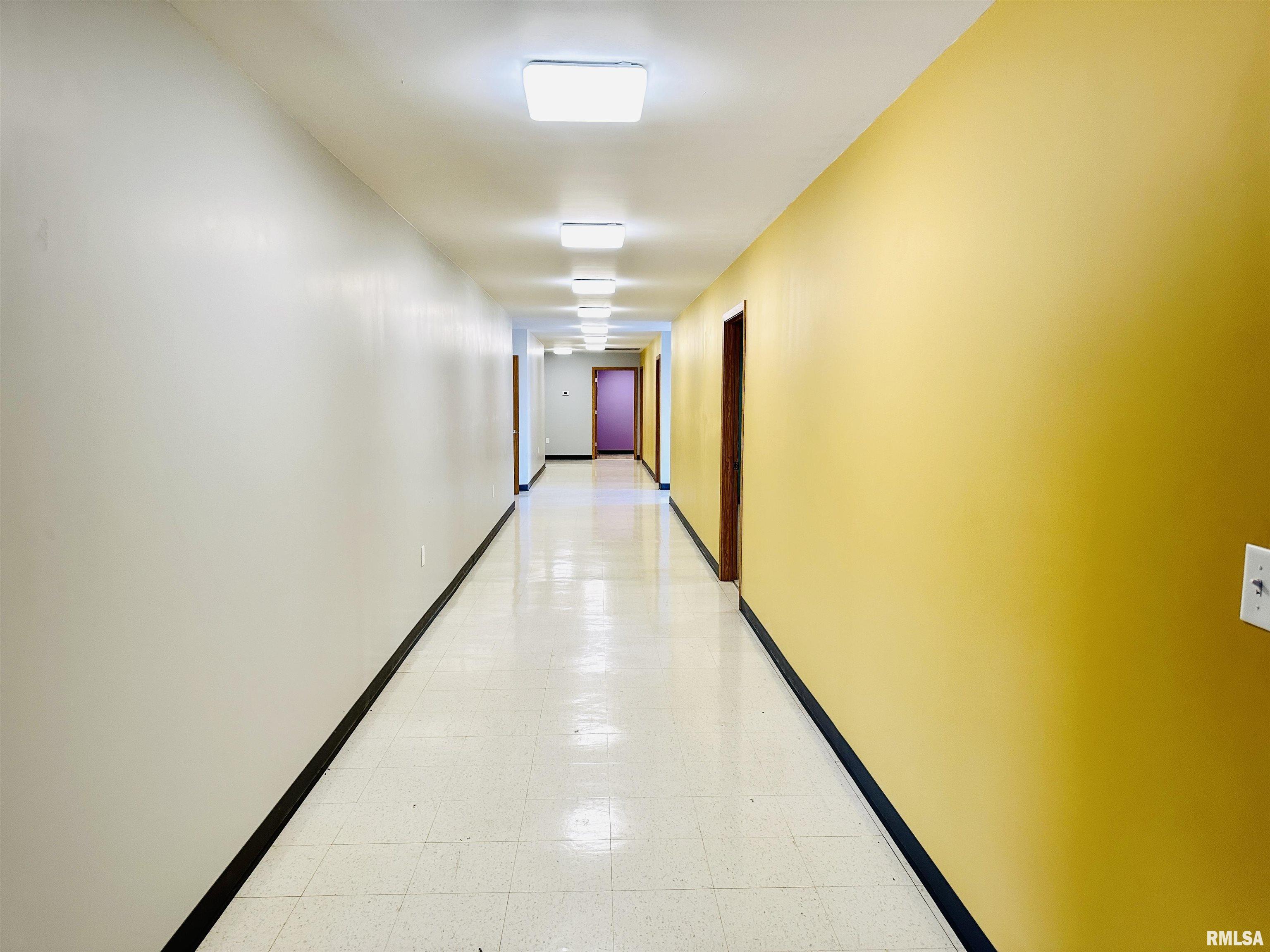 RE/MAX Traders Unlimited Commercial